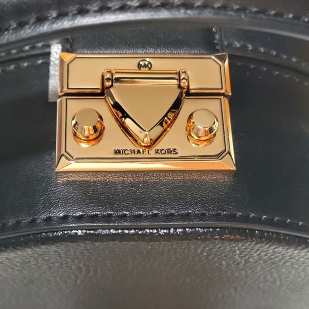 Michael Kors Pebbled Leather Crossbody Bag NWT - Picture 8 of 11